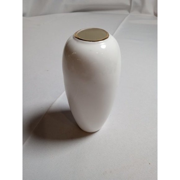 Bone China Brinton Taiwan Mini Vase 5" Tall‎ (5e5) - Picture 3 of 5